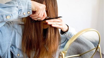 حلمت إني أقص شعري في المنام « فما تفسير ذلك ؟»