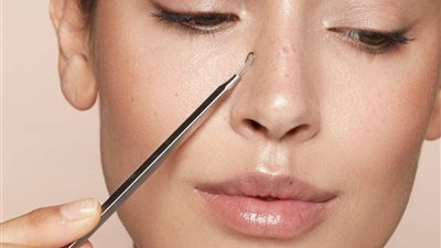 أفضل 4 طرق مذهلة للتخلص من الرؤوس السوداء لبشرة صافية 