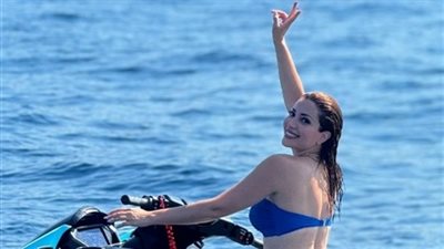 نسرين طافش تستمتع بوقتها بفرنسا بإطلالة صيفية مثيرة (صور)