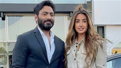 تامر حسني يحتفل بخطوبته على هنا الزاهد.. ما الحقيقة؟ (فيديو)