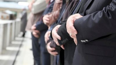 هل تحرم الصلاة على الميت الذي عليه دين؟ .. «الإفتاء تُجيب»