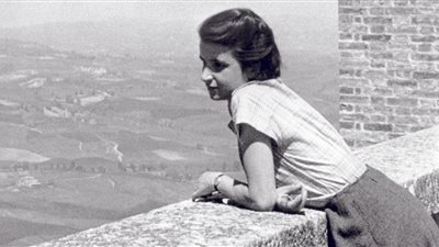 روزاليند إلسي فرانكلين | عالمة بريطانية ساعدت في فهم تركيب الـdna والفيروسات