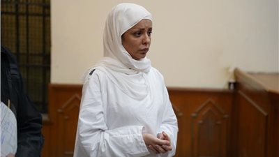 مضيفة الطيران التونسية تعترف بقتل ابنتها بـ«أوامر إلهية».. والدفاع: «بتتعامل مع دجال إيطالي»