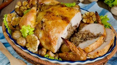 طريقة عمل دجاج محشي فريك بخطوات بسيطة