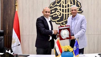 وزير التعليم يجتمع مع مديرى الإدارات التعليمية ومديري المدارس بأسوان وقنا والأقصر