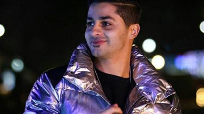 عنبة يكشف حقيقة ارتباطه وتفاصيل مفاجأة الجمهور له