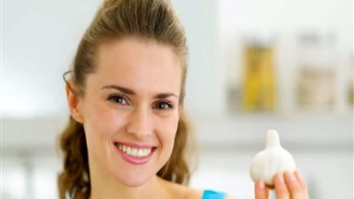 فوائد عديدة للثوم.. يخلصك من حب الشباب ومشاكل البشرة 