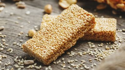 بمناسبة المولد النبوي 2024.. طريقة عمل حلوى السمسمية 