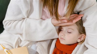 علامات تحذيرية تكشف إصابة طفلك بتسمم الدم