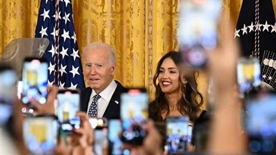 بايدن يبحث عن وظيفة بعد الانتخابات ويستعين بممثلة شهيرة.. ما القصة؟ 