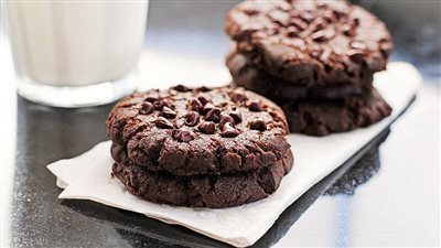 وصفة بسيطة لعمل كوكيز الشوكولاتة اللذيذ 