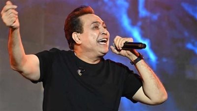 حكيم يشعل حفل نادي دجلة بالمنيا الجديدة