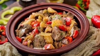 طريقة عمل طاجن الكبدة بالطماطم 