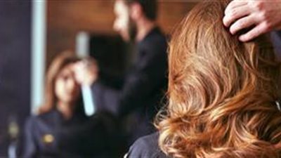 لمس بأيده «منطقة الركبة».. حبس كوافير بتهمة التحرش بفتاة أجنبية في المعادي