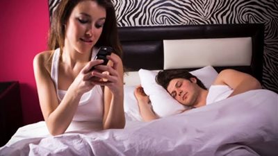 أمام مباحث الجيزة مدرب عربي يتهم زوجته بالخيانة مع مدرب حراس مرمى