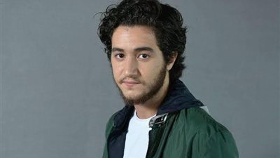 الغموض والإثارة يسيطران على برومو «عنها» لـ أحمد مالك.. والجمهور يترقب