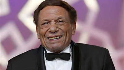 خاص | آل زهايمر.. سر عدم ظهور عادل إمام نهائيًا بعد اعتزاله التمثيل