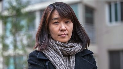 من هي الكاتبة الكورية الجنوبية هان كانج الفائزة بجائزة نوبل للآداب 2024؟