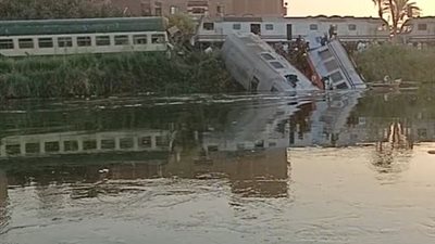 بيان عاجل.. النقل توضح تفاصيل حادث تصادم قطار المنيا 