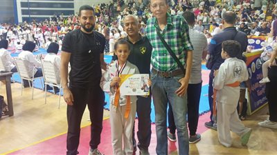 ثراء طارق لاعبة الكاراتيه بأكاديمية جولدن فايتر تحرز برونزية الجمهورية في كاتا «الكوميتيه»