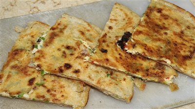 طريقة عمل الحواوشي بالجبنة في الفرن