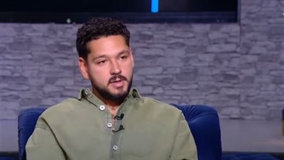 محمود شاهين يرد على انتقادات حفل زفافه وشربه للخمور