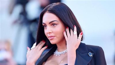 جورجينا رودريجيز تفاجئ الجمهور باللغة العربية