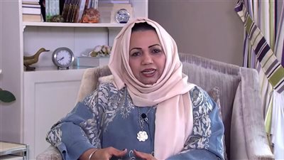 عائشة سلطان | كاتبة وعضو مؤسس لجمعية الصحفيين الإماراتية