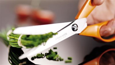 تفسير رؤية المقص في المنام للعزباء والمتزوجة