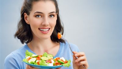 كيف تجعل غذاءك متوازنا وصحيا؟.. وزارة الصحة توضح 