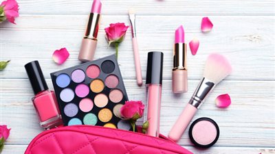 قبل شرائها.. 4 نصائح للتعرف على المنتجات المقلدة والأصلية