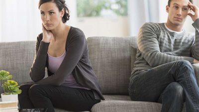 امرأة تشكو: «زوجي بيحب يغيظني ويعاندني».. كيف أتعامل معه؟