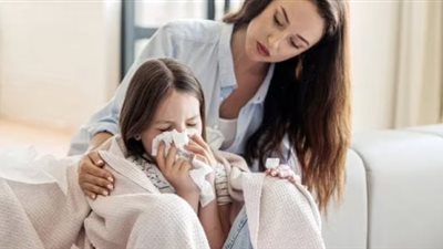 أثناء التقلبات الجوية.. 6 نصائح تحمي طفلك من نزلات البرد في فصل الخريف