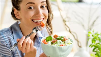 لا تتناوليها على معدة فارغة.. 7 أطعمة يجب تجنبها في الصباح 