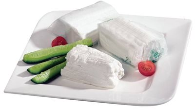 طريقة تحضير الجبن القريش في المنزل بأقل مكونات 