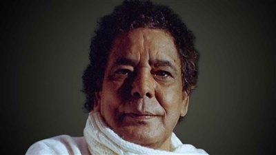 نادية مصطفى تكشف تطورات الوضع الصحي للفنان محمد منير  