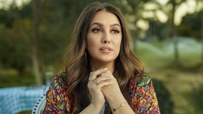 كندة علوش في صدارة جوجل بعد صورتها مع عمرو يوسف .. ما علاقة هنا الزاهد؟