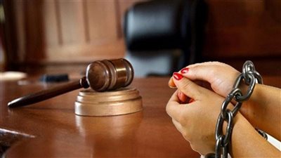 حدث في القليوبية.. «جيهان» ذبحت «نفيسة» من أجل الذهب والمحكمة تحول أوراقها للمفتي