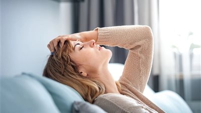 للنساء .. 5 علامات تدل على نقص فيتامين ب12