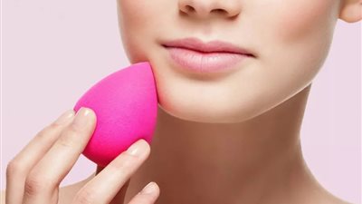 لحماية بشرتك.. 4 خطوات بسيطة «البيوتي بلندر» بانتظام