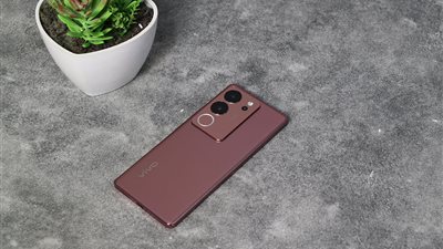 لعشاق التصوير.. مزايا هاتف V29 الجديد 