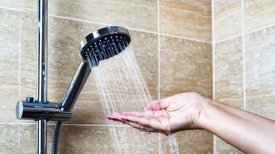 أيهما أفضل في الشتاء استخدام الماء البارد أم الدافئ؟