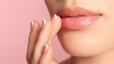 احصلي على شفاه وخدود وردية بـ 7خطوات منزلية