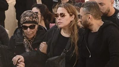 الحزن يخيم على نجوم الفن في جنازة الملحن محمد رحيم (صور)