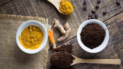 3 فوائد تدفعك لتناول القهوة مع الكركم أثناء الرجيم