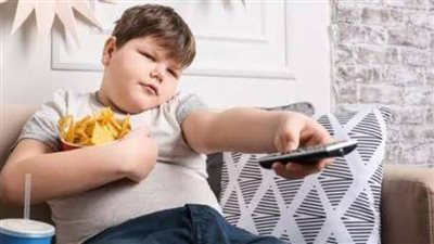 الصحة تحذر من 3 أطعمة ضارة بالأطفال