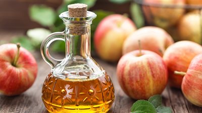 فوائد صحية ذهبية لخل التفاح في هذه الحالات
