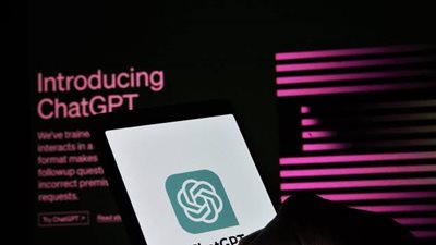 Apple تصدر تحديث iphone جديد.. ومفاجأة سارة لمستخدمي ChatGPT 