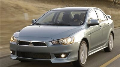 بـ3 مزايا متنوعة.. سيارة ميتسوبيشي لانسر موديل 2008 تخطف قلوب عشاق السيارات 