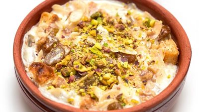 طريقة عمل أم علي في الفرن مثل محلات الحلوى